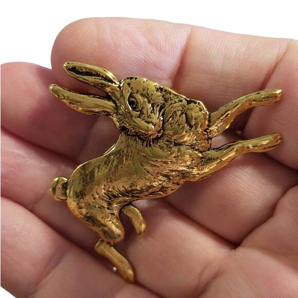 Antiqued Gold Tone Crystal Rabbit Hare Bunny Brooch Pin Pendant - Picture 3 of 3